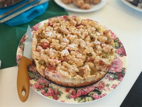 Rhabarberkuchen Mit Vanillecreme Und Streusel Von Speedymaus Chefkoch