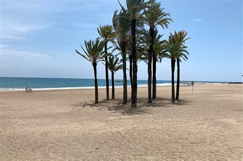 La Playa De La Vila Joiosa Fueradeserie Viajes Expansion