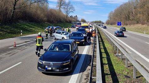 Illertissen Unfall Mit Mehreren Verletzten Autofahrerin Bersieht