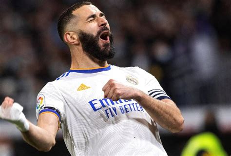 Benzema supera su mejor registro goleador y da caza a Di Stéfano Día