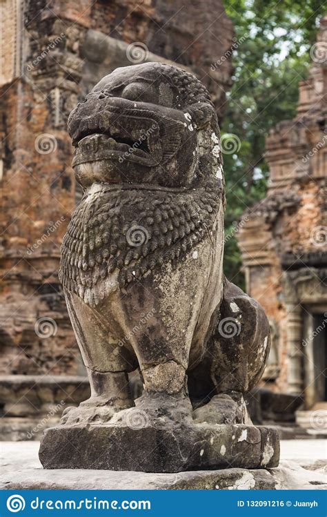 Angkor Wat Buddhist Temple stock photo. Image of stone - 132091216