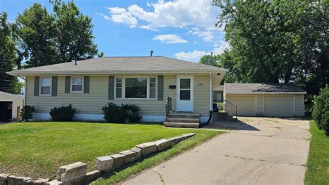 250 Ridge Ct Marion Ia 52302 Zillow