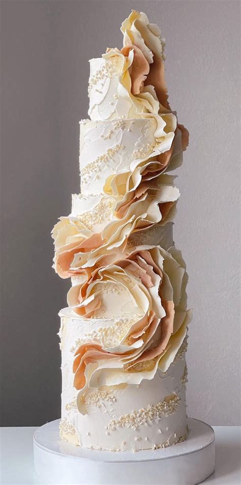 Creative Wedding Cakes That Are So Pretty Sugar Swirl Wedding Cake