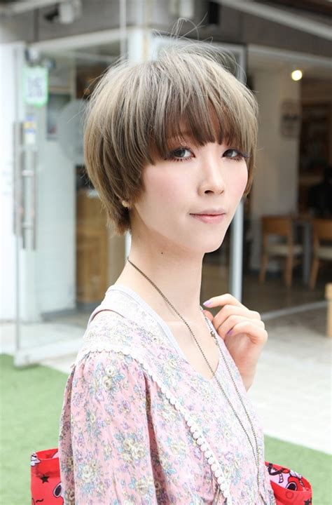 Beautiful Bowl Cut With Retro Fringe Short Japanese Hairstyle For