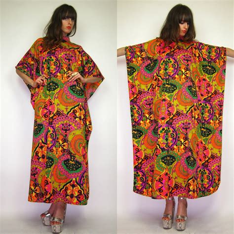 60s70s Psychedelic Floral Damask Moo Moo Boho Chic Hippie