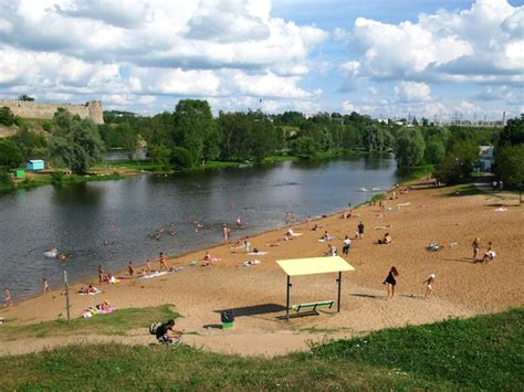 Premium Photo | The river in narva city estonia