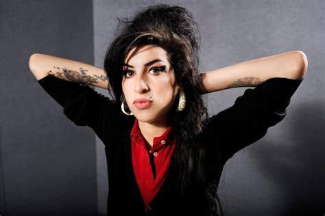 Amy Winehouse Wallpapers Images Photos Pictures Backgrounds