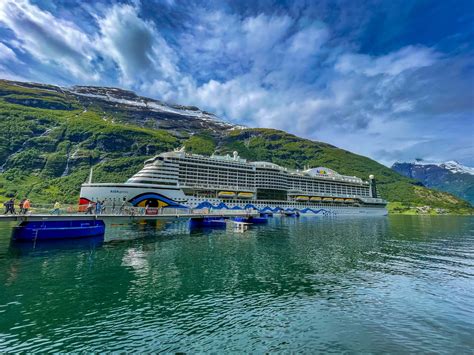 AIDAprima Machte Erstmals Am Seawalk In Geiranger Fest Bildergalerie