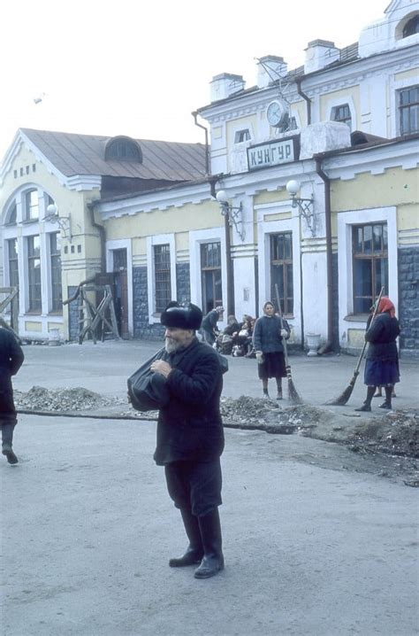 Вагончик тронется. Перрон останется На Транссибе. 1985 : r/Bibliotekar