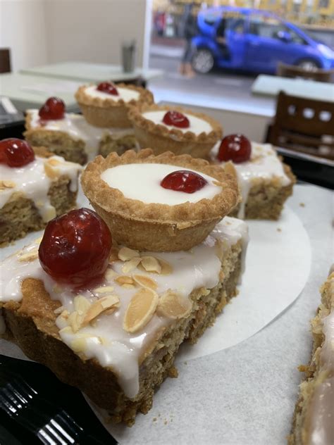 Cherry Bakewell Cake Bar