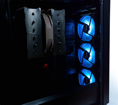 Gabinete Aerocool 'Quartz RGB' - Review | PC Master Race Latinoamérica