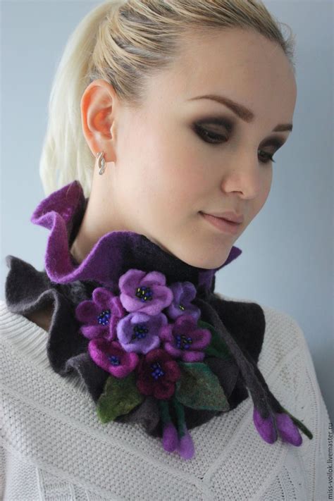 Шарф из шерсти 'Фиалки'2 (валяние) | Felt flowers, Felt jewelry, Felt ...