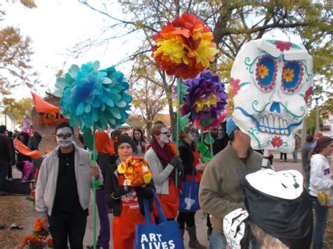 Hispanic News Network U.S.A.: Day of the Dead Parade Draws Hundreds Of ...