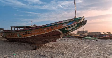 Shipwrecks on Beach · Free Stock Photo