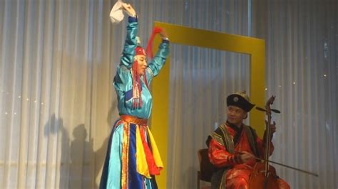 Mongolian Throat Singer And Dancer Youtube