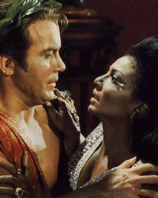 Lt Uhura Nichelle Nichols Nude Vintage Porn Pictures Xxx Photos Sex Images Pictoa