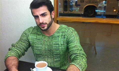 Ex ator pornô gay e namorado de Marc Jacobs abre loja de chocolate no Rio Jornal O Globo