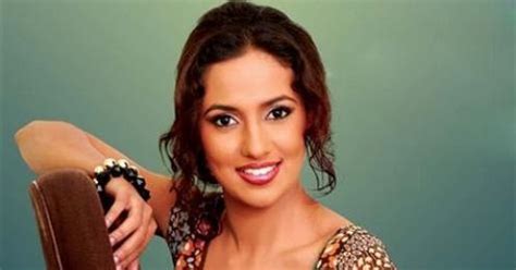 Srilankan Actress Picture Gallery Udari Warnakulasooriya Hot Photo