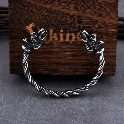 Men S Stainless Steel Viking Wolf Head Bracelet Fashion Jewelry With