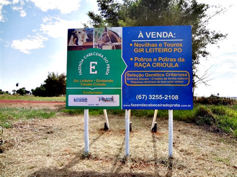 Placa Instalada Na Entrada Da Fazenda Fazenda Cabeceira Do Prata