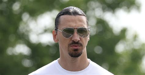 Milan Ibrahimovic Segue La Rifinitura Pre Liverpool Insieme A Moncada