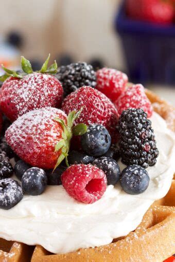 Berry Vanilla Bean Belgian Waffle Cake Video The Suburban Soapbox