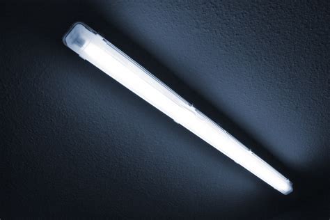 Tube LED VS tube fluorescents Actualité Eclairage LED Blog Deliled