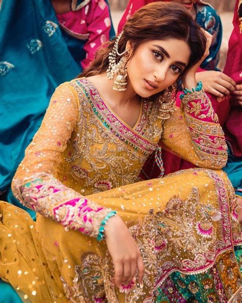 Sajal Ali Pakistani Mehndi Dress Pakistani Bridal Dresses Pakistani