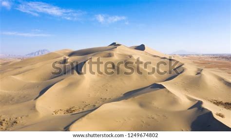 Desert Taklamakan Desert Royalty-Free Images, Stock Photos & Pictures ...