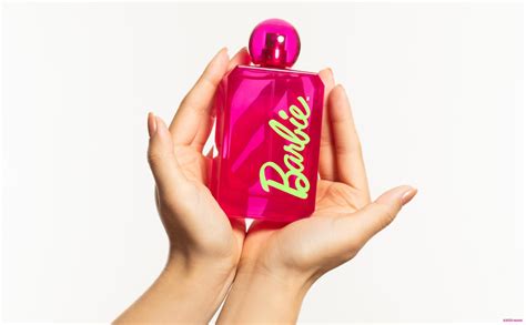 Snapklik.com : DefineMe Barbie Perfume