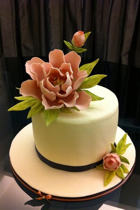 Peony Cake Decorated Cake By R W Cakes Cakesdecor