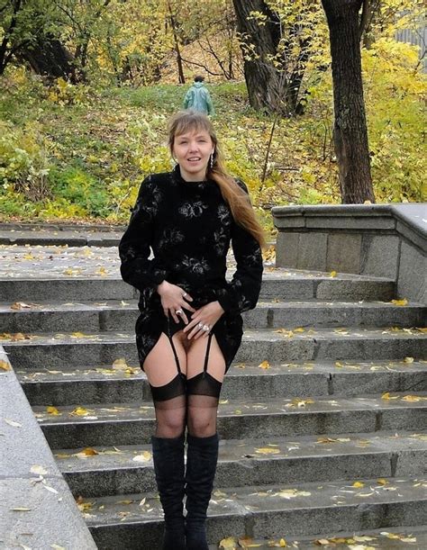 Album 041 Amateur Wife With Garter Belt From The Web 21 Porn Pic