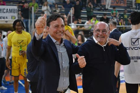 Il Basket Scafati 1969 Rinnova La Partnership Con La Givova