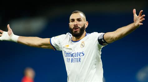 Benzema Envoie Un Message Fort Au Psg Fans De Foot