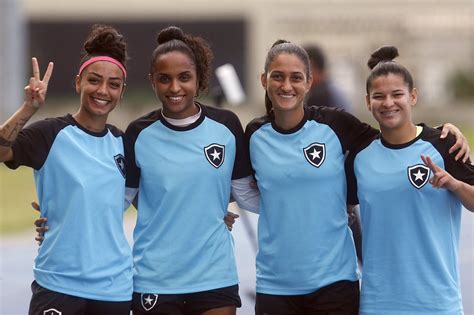 Botafogo Futebol Feminino On Twitter O Sorriso No Rosto De Quem Sabe