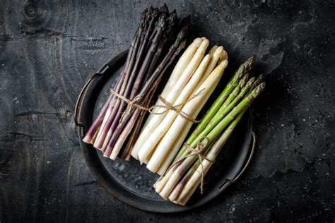 Popular Asparagus Types And Varieties For Your Garden