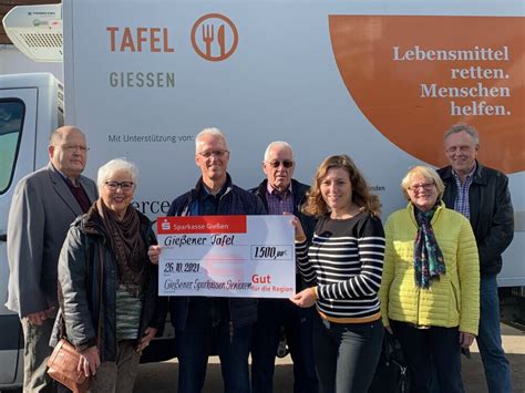 Sparkassen Senioren spenden 1 500 Euro an Tafel Gießen Gießener