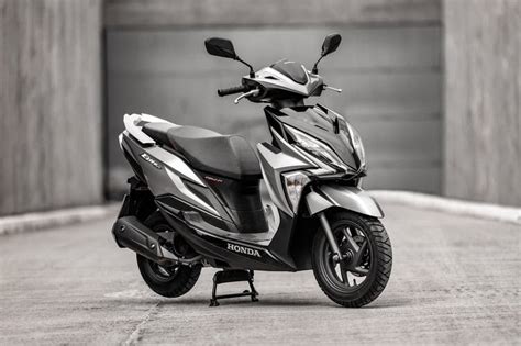 Honda Elite125 ganha nova cor prata metálica na linha 2023 O Rolo