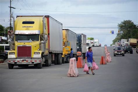 Habilitan Paso De Mercancías Entre El Salvador Y Guatemala El Economista