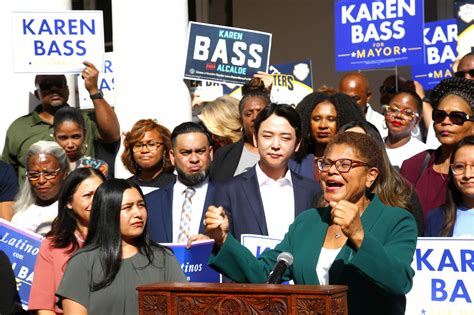 Photos Karen Bass First Woman Elected Mayor Of L A Los Angeles Times