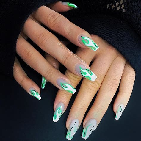 наша любовь 💚🔥 Мастер Таня дизайнногтейспб Naildisain маникюр Swagnail Ghettonails