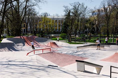 Бетонный скейт-парк XSA PLAZA Слон в Краснодаре