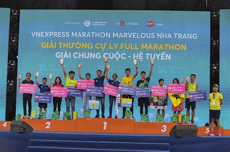 Giải chạy VnExpress Marathon Marvelous Nha Trang 2022 Trao 132 giải