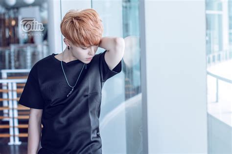 Mặc lời dèm pha hot boy Đà Nẵng quyết theo unisex