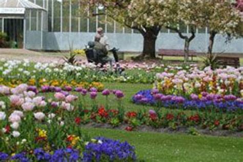 Pudsey Park - Things to do in Leeds - Netmums