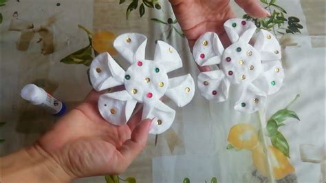 Снежинка из ватных дисков на новый год Snowflake From Cotton Pads For The New Year Youtube