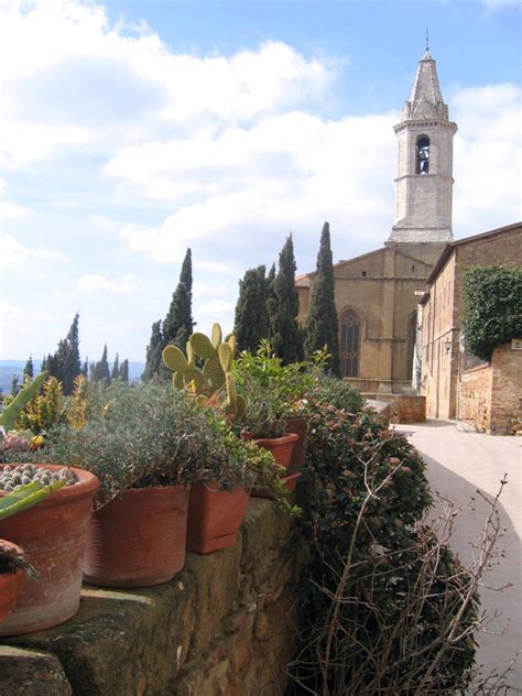 Pienza, Italy | Most beautiful places in the world | Download Free Wallpapers