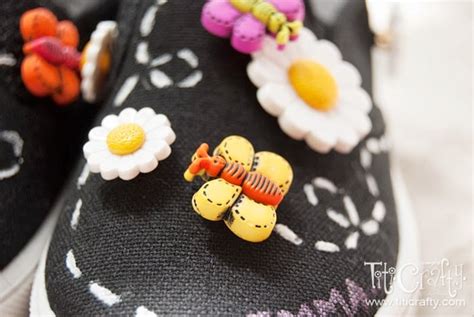 Diy Embellished Shoes With Daisy And Butterfly Buttons The Crafting Nook