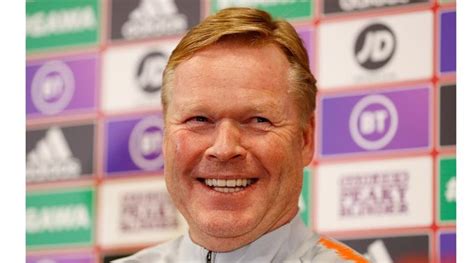 Koeman ex zagueiro do Barcelona é confirmado como novo treinador