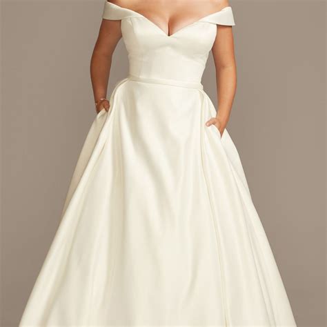 The 27 Best Plus Size Wedding Dresses of 2020